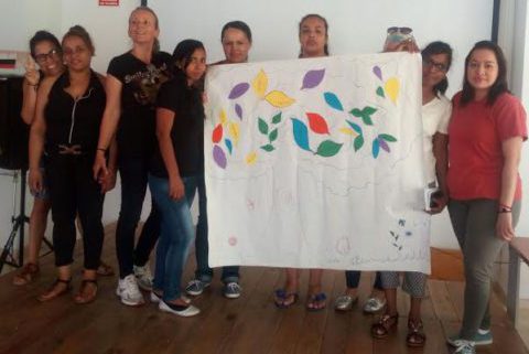 Mujeres aprenden a conocer y manejar sus emociones en Antequera