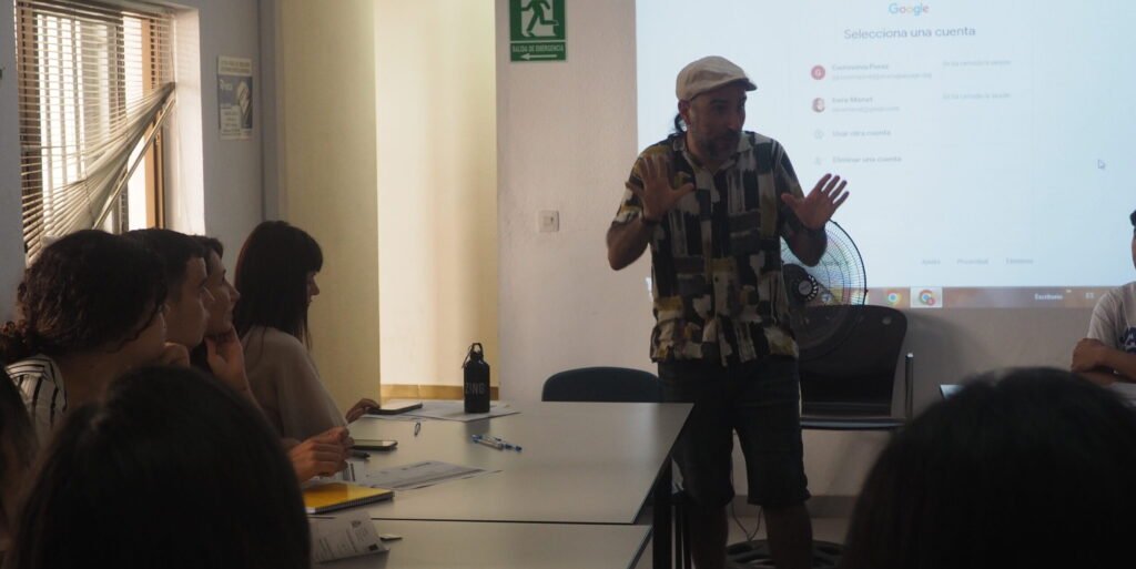 Armando a los jóvenes contra los delitos de odio